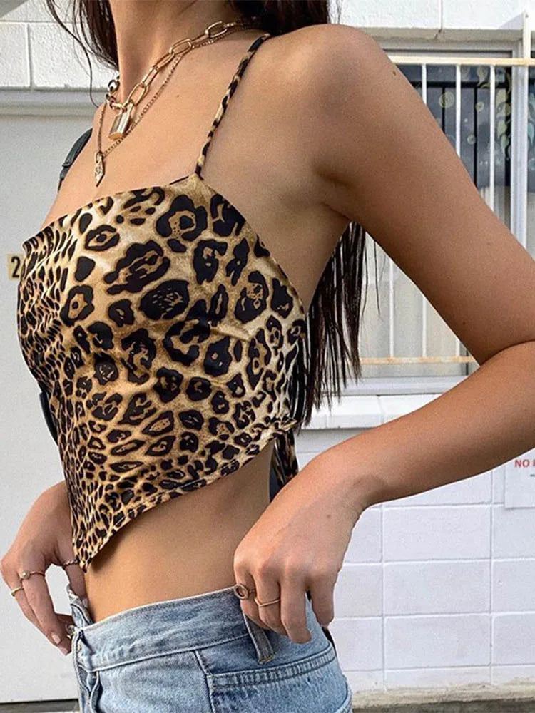 Top feminino com padrão leopardo, sem costas